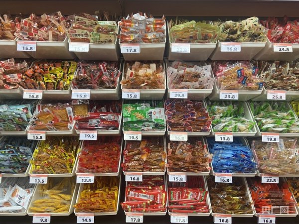 宝盈国际 5毛钱辣条到百亿产业：平江零食的绿色创新实践_大皖新闻 | 安徽网